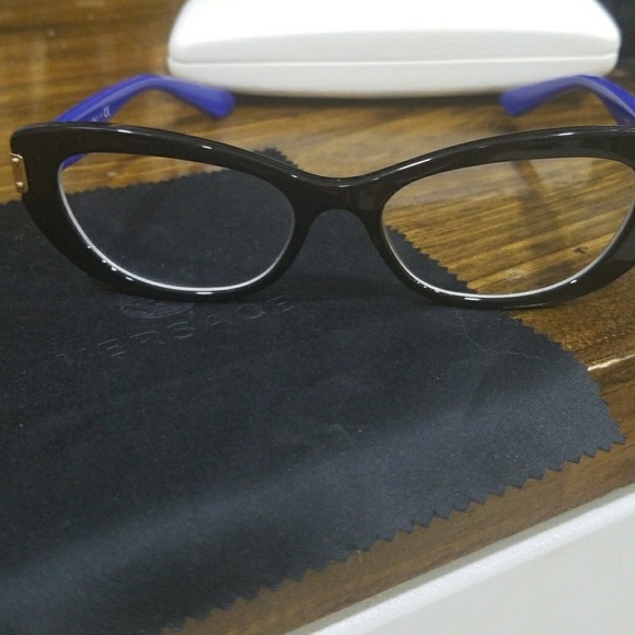 Versace glasses! - Picture 2 of 6